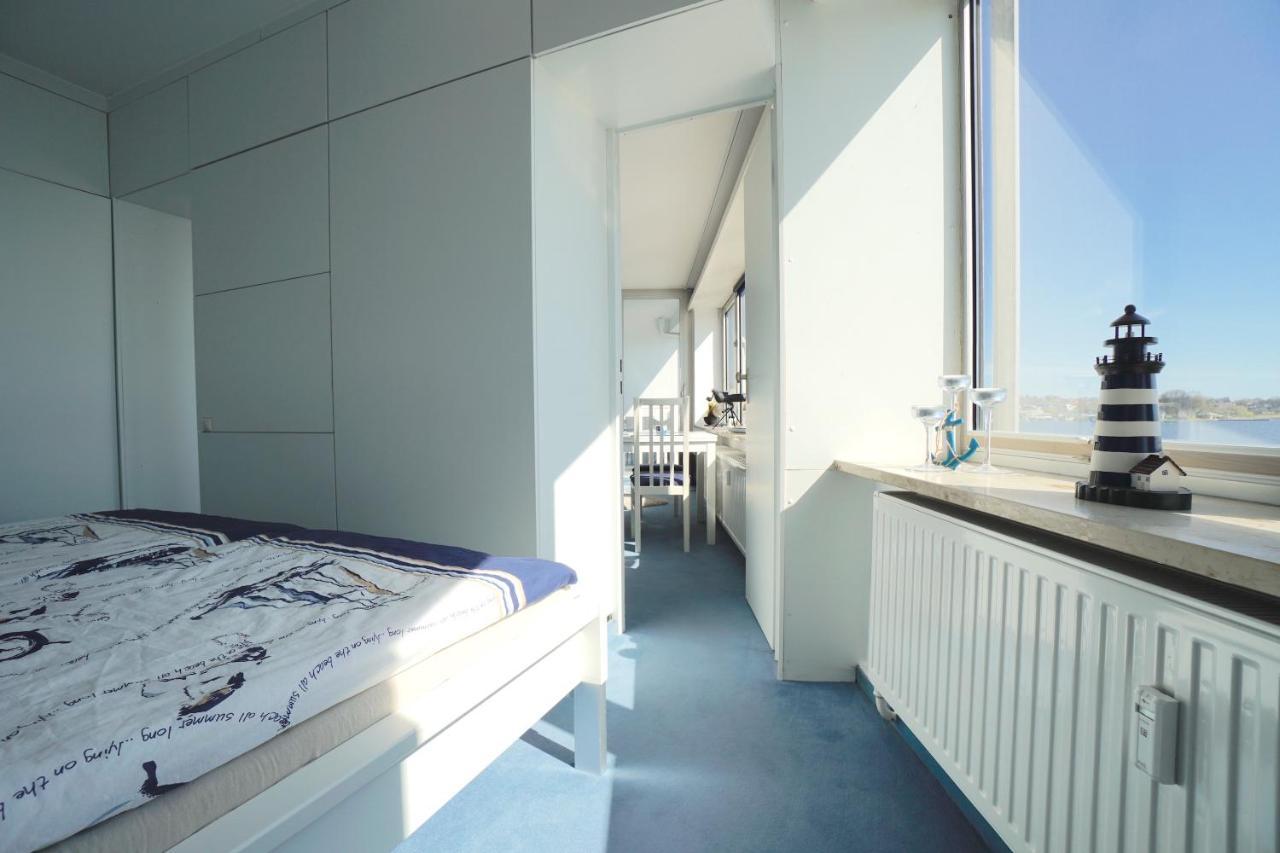 Ferienwohnung Schleiloge Mit Panoramablick Auf Die Schlei Шлесвиг Екстериор снимка