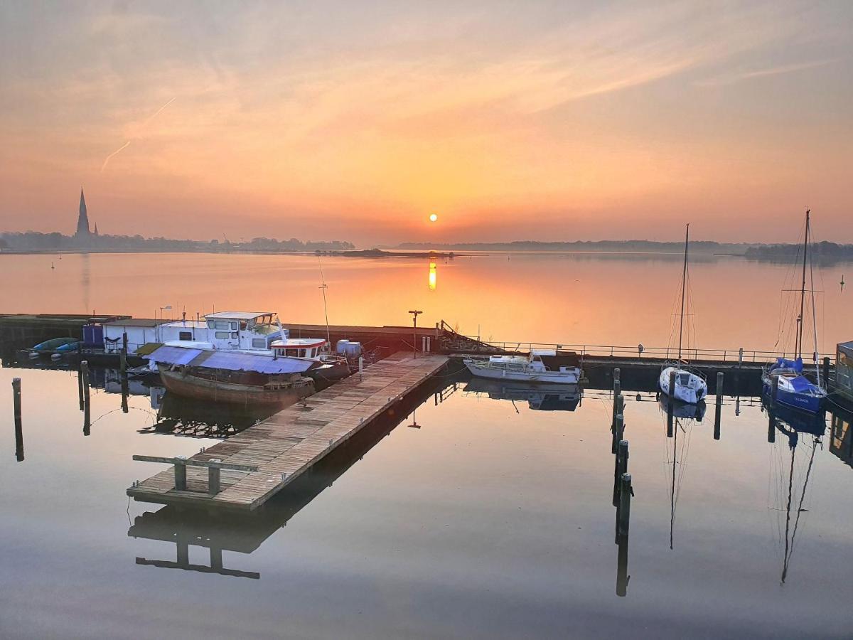 Ferienwohnung Schleiloge Mit Panoramablick Auf Die Schlei Шлесвиг Екстериор снимка